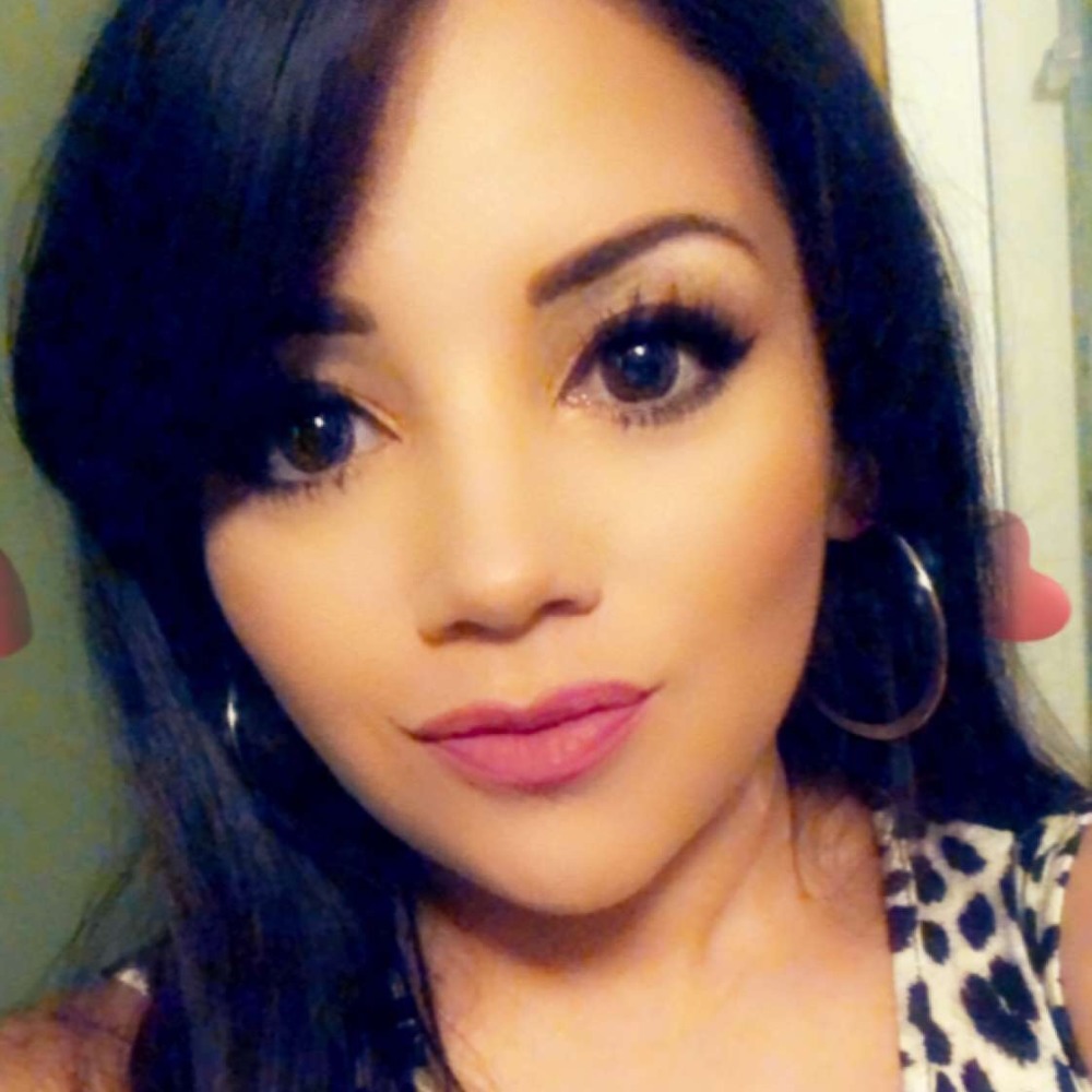 Meet your Posher, Monica